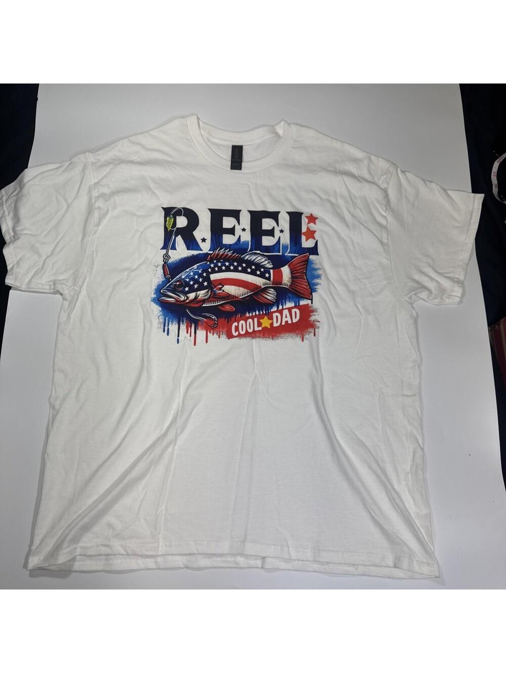 Reel Cool Dad Fishing Size Large White T-Shirt Fish Patriotic Father's Day Tee